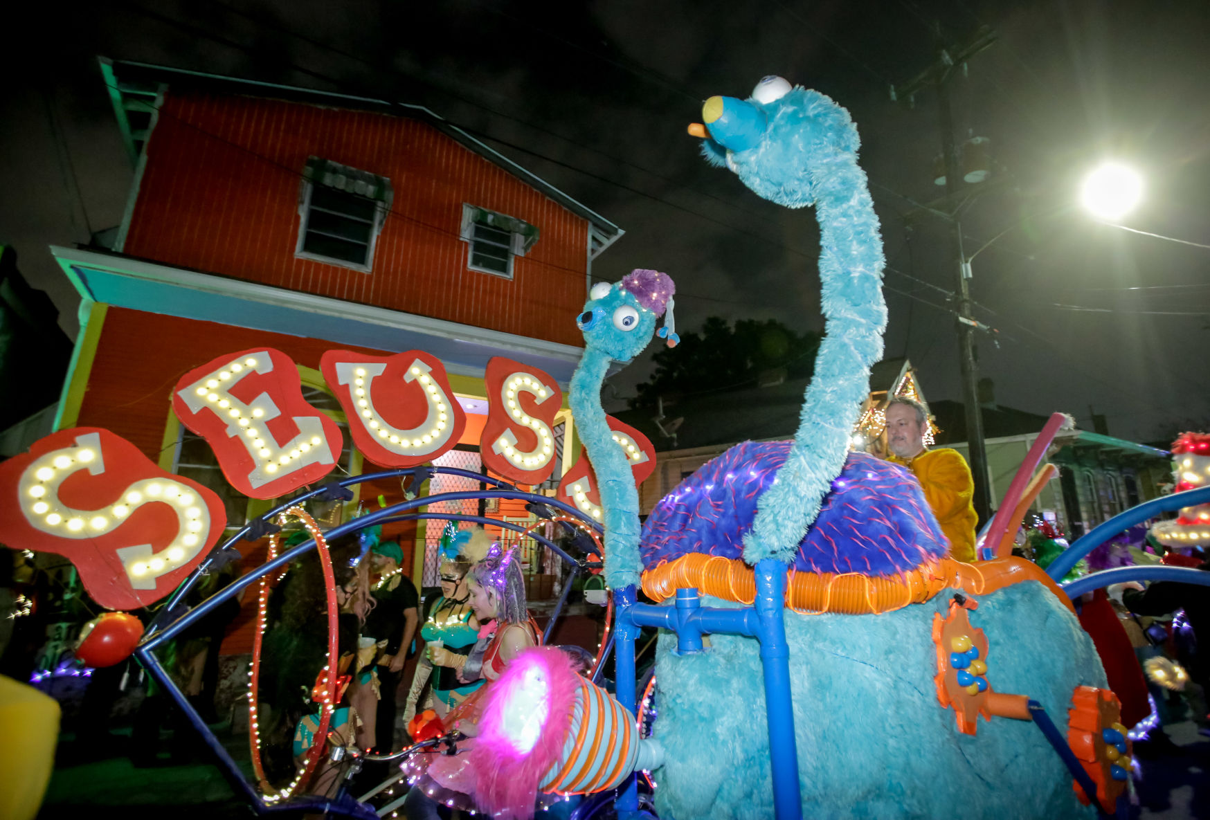 NO.kreweduvieux632.021719.jpg